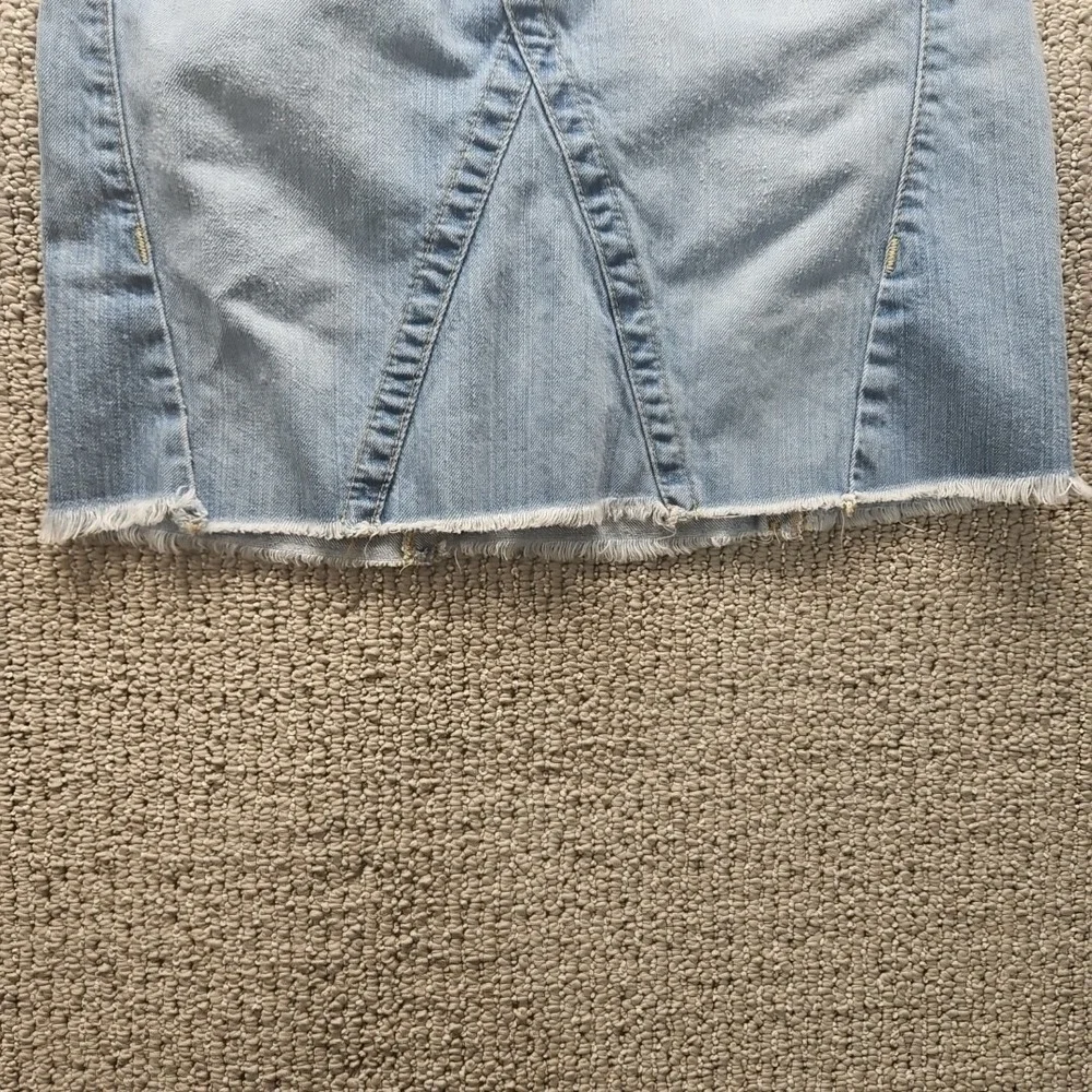 True Religion Skirt Womens 24 Abby Blue Denim Frayed See photos for Measurements
